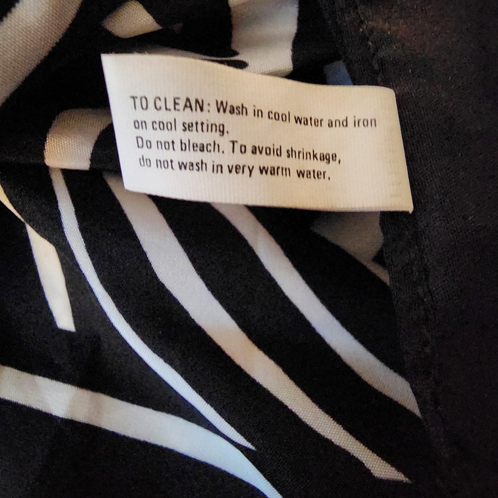 Women's scarf - Picture 5 of 6